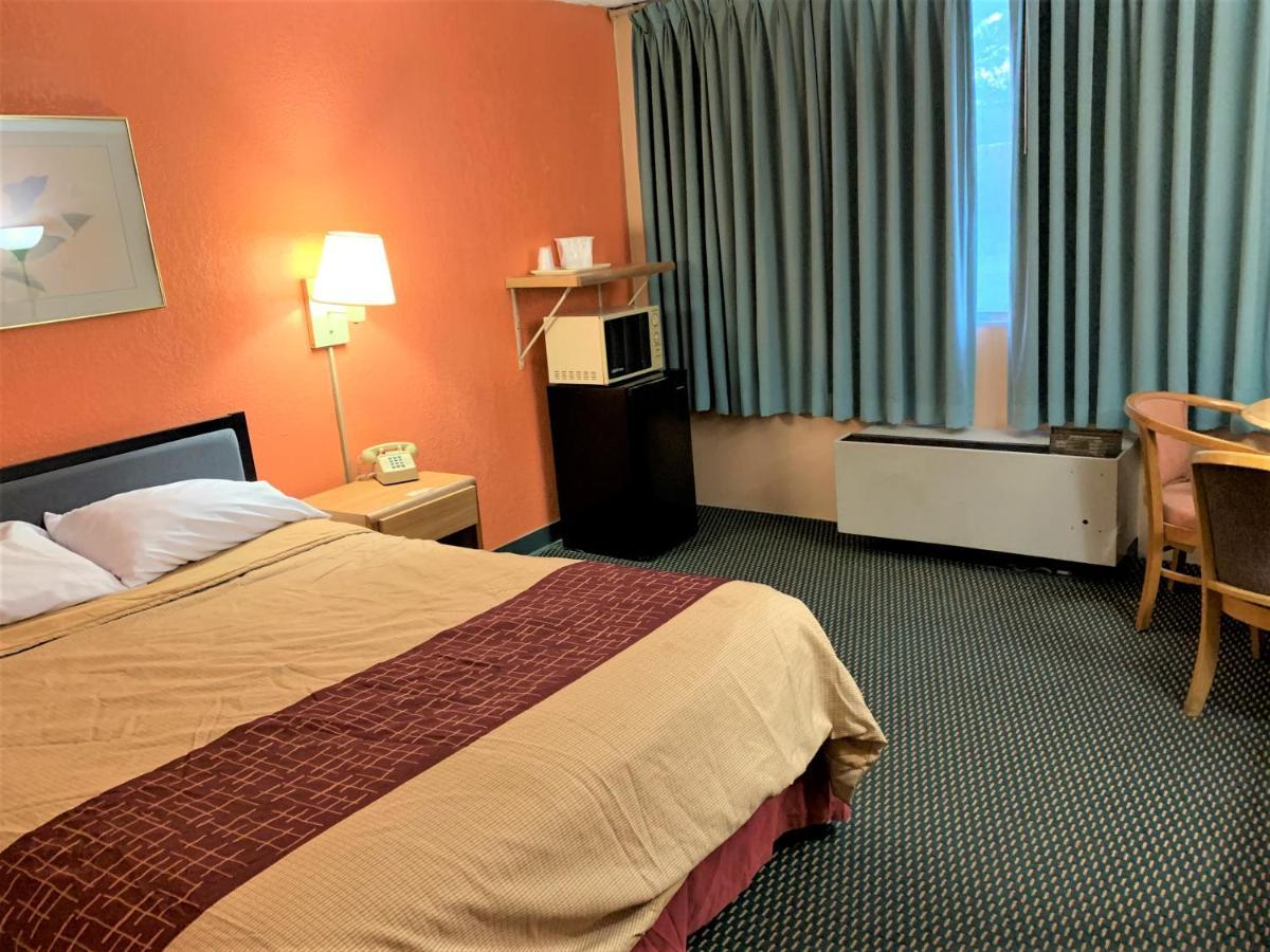 Red Carpet Inn & Suites Lima -Listing Partner Εξωτερικό φωτογραφία