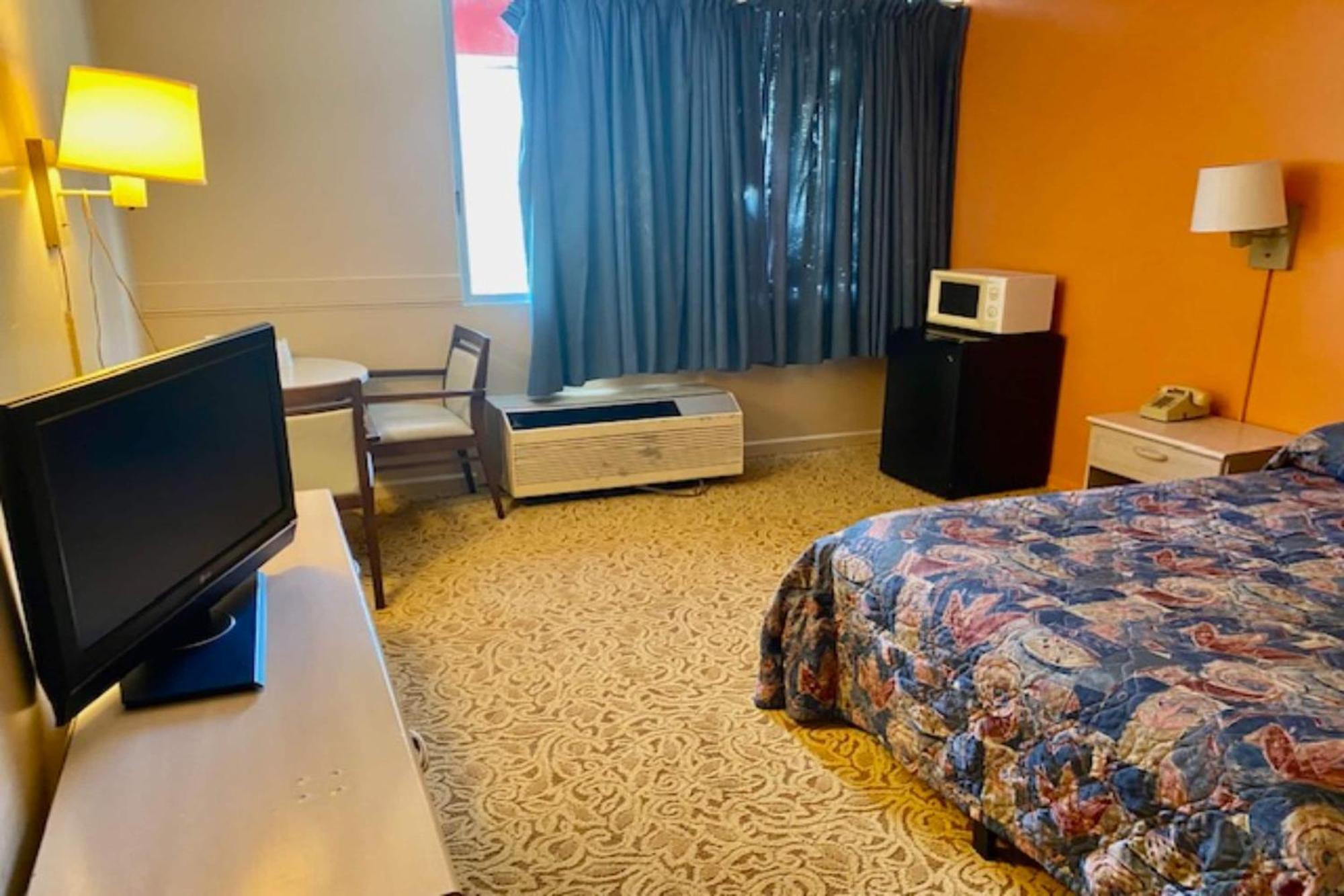 Red Carpet Inn & Suites Lima -Listing Partner Εξωτερικό φωτογραφία