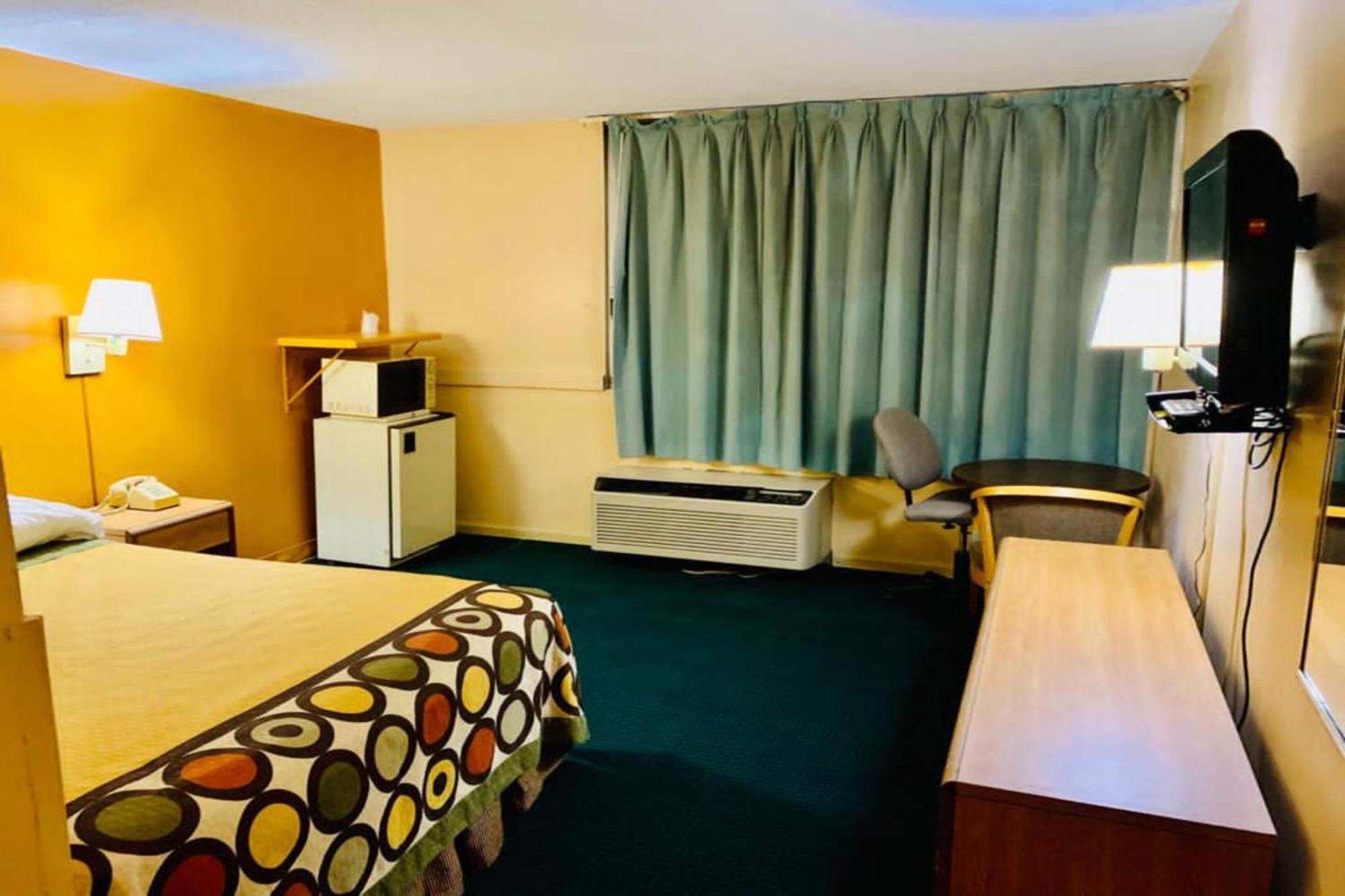 Red Carpet Inn & Suites Lima -Listing Partner Εξωτερικό φωτογραφία