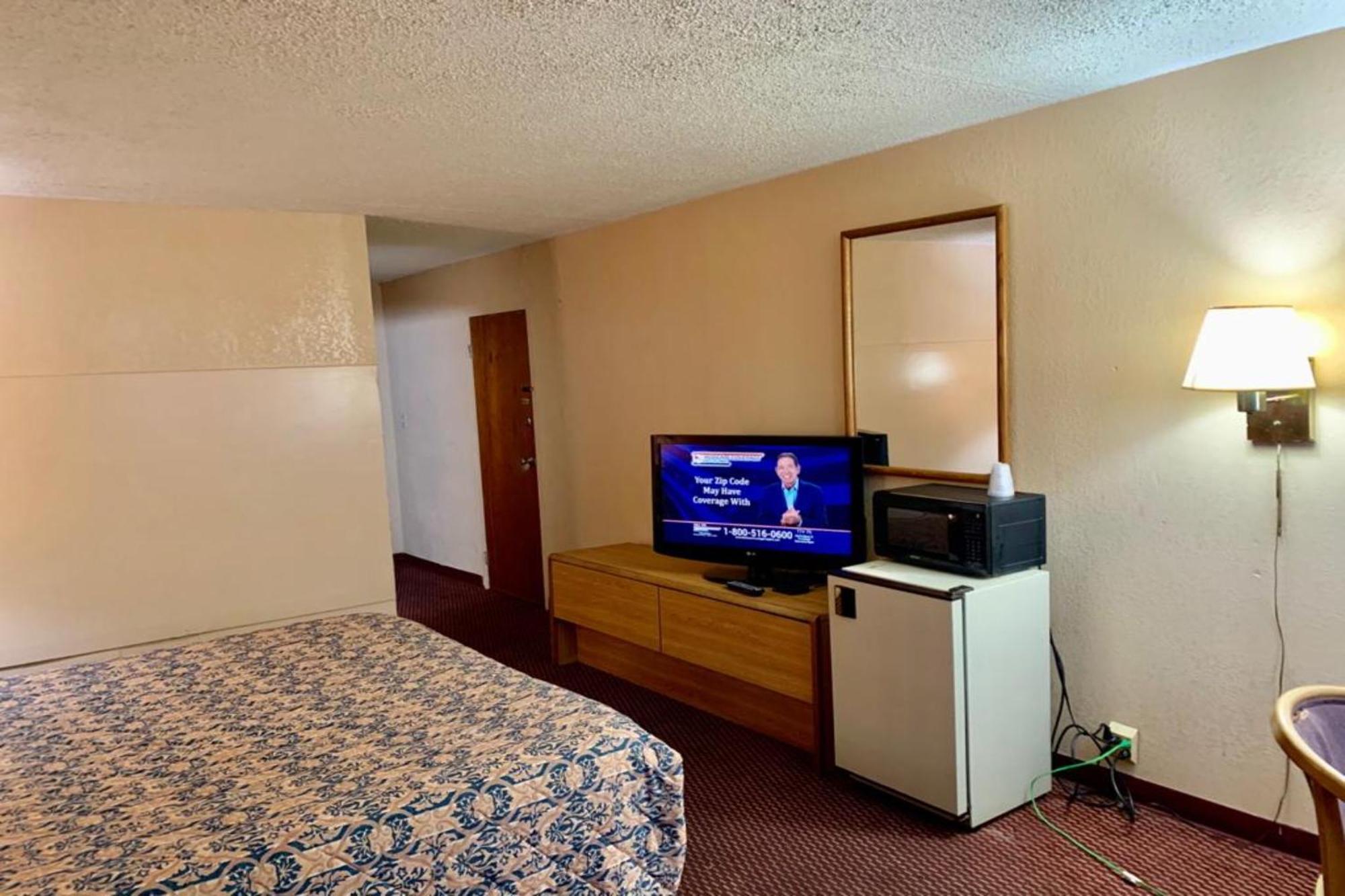 Red Carpet Inn & Suites Lima -Listing Partner Εξωτερικό φωτογραφία