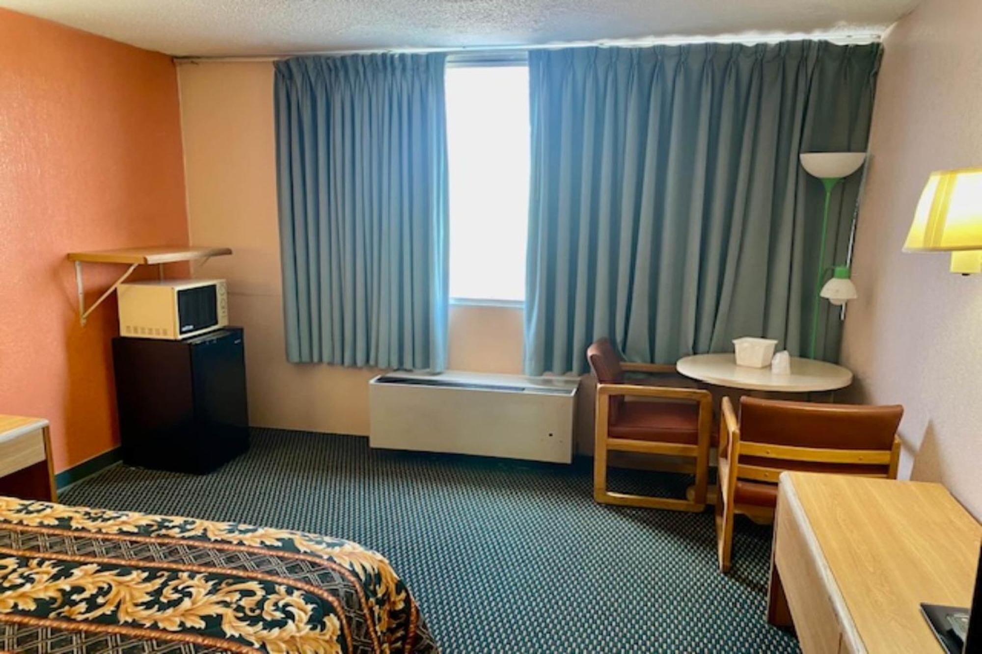 Red Carpet Inn & Suites Lima -Listing Partner Εξωτερικό φωτογραφία