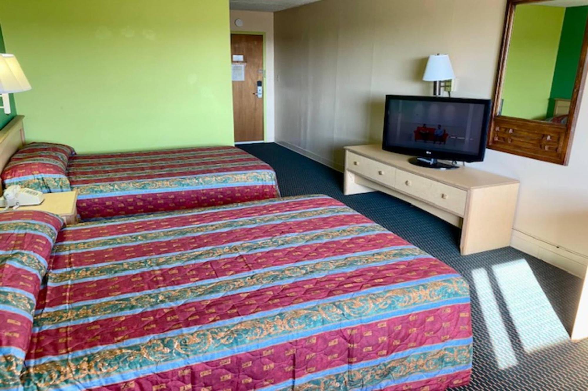 Red Carpet Inn & Suites Lima -Listing Partner Εξωτερικό φωτογραφία